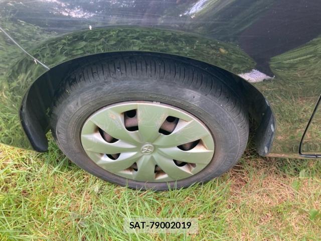 Toyota VITZ 2011-06 8247072-9