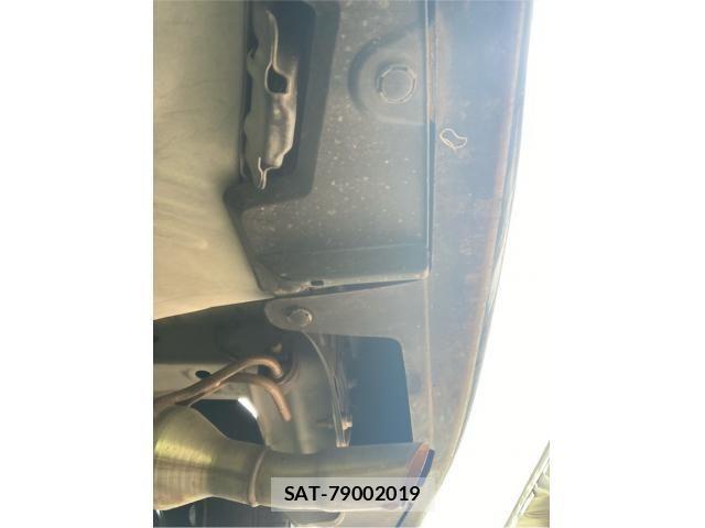 Toyota VITZ 2011-06 8247072-12