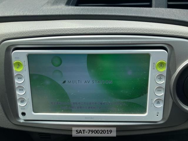 Toyota VITZ 2011-06 8247072-22