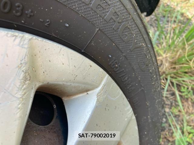 Toyota VITZ 2011-06 8247072-4