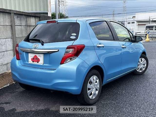 Toyota VITZ 2016-05 8247070-2
