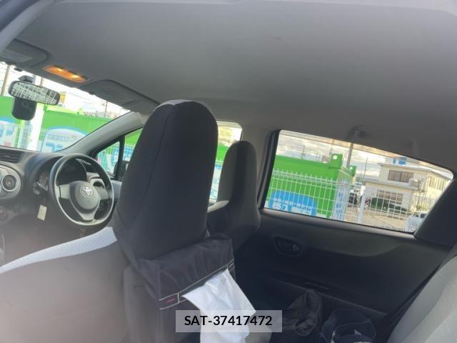 Toyota VITZ 2012-04 8247073-11