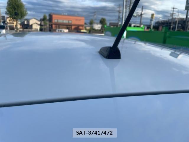 Toyota VITZ 2012-04 8247073-12