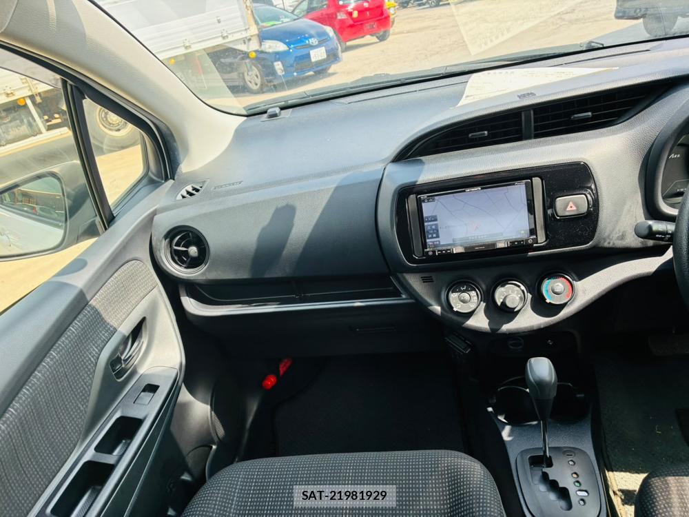Toyota VITZ 2019-06 8091779-17