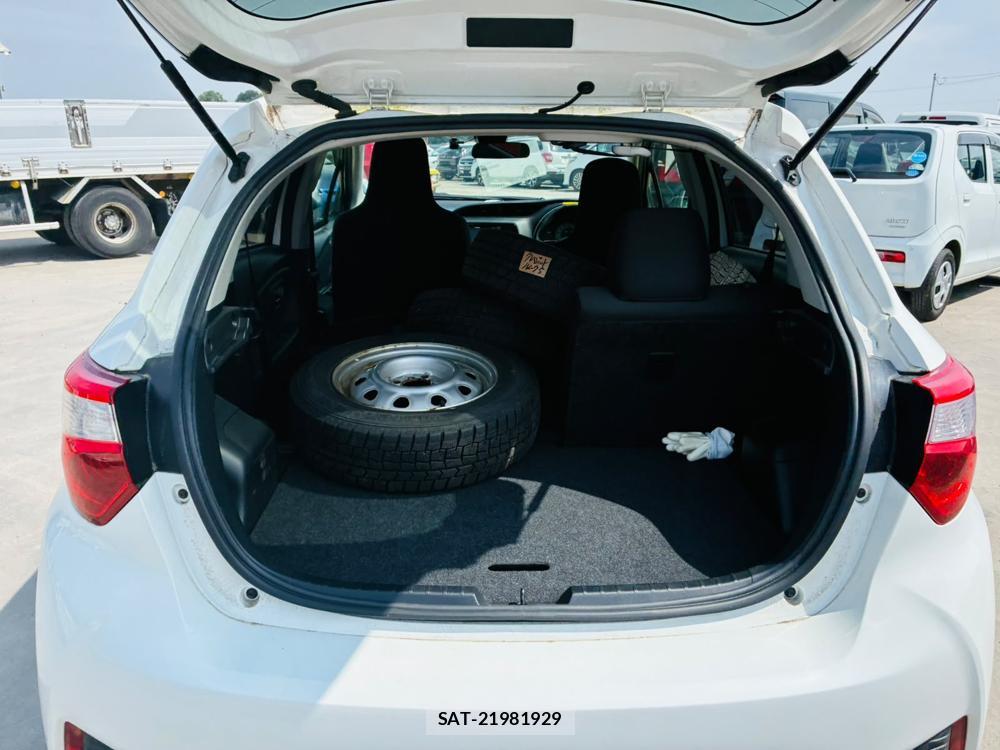 Toyota VITZ 2019-06 8091779-25