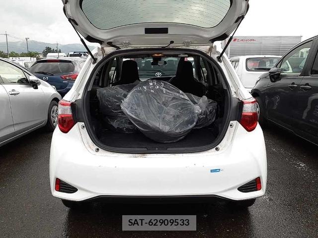 Toyota VITZ 2019-07 8298891-10
