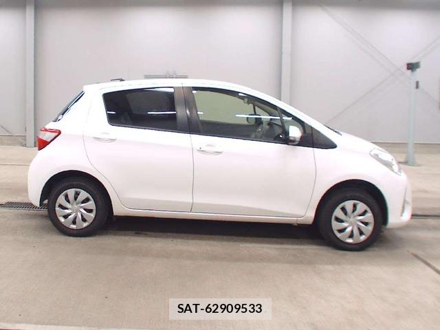 Toyota VITZ 2019-07 8298891-4