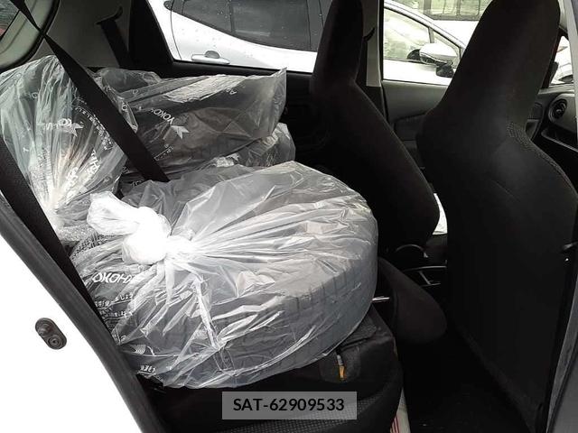 Toyota VITZ 2019-07 8298891-6