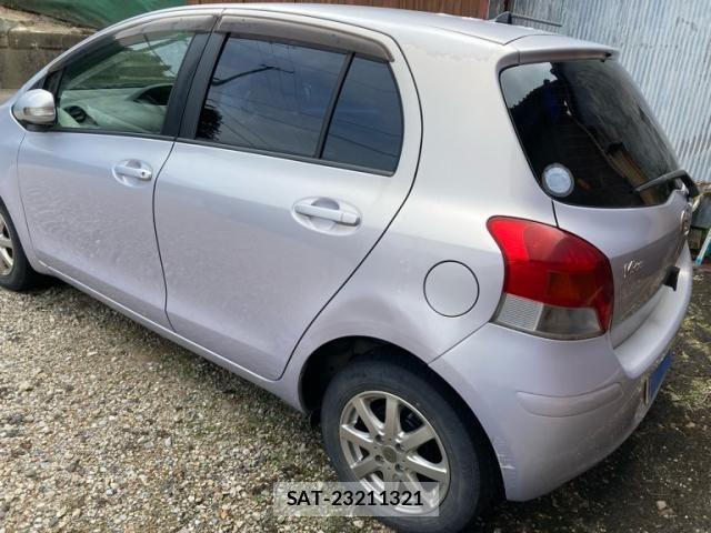 Toyota VITZ 2010-07 8317879-4