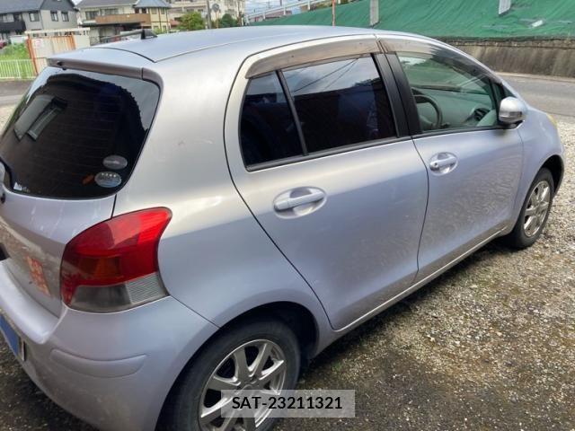 Toyota VITZ 2010-07 8317879-7