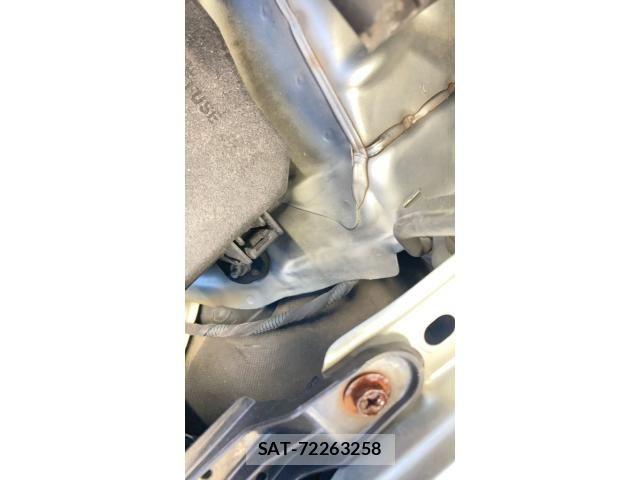 Toyota VITZ 2013-06 8317873-18