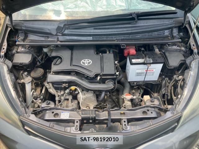Toyota VITZ 2015-09 8317878-13