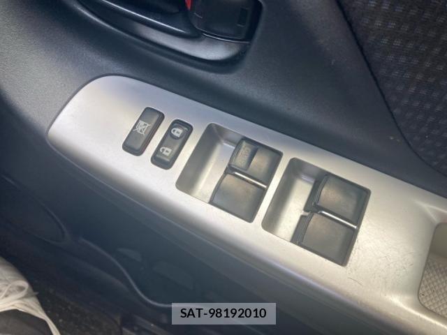 Toyota VITZ 2015-09 8317878-24