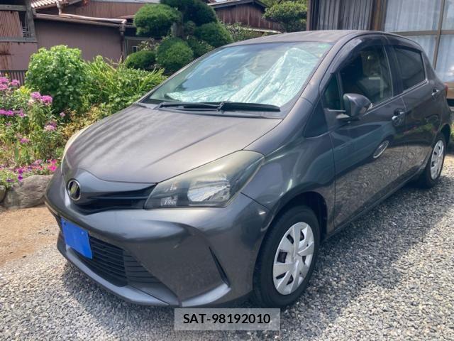 Toyota VITZ 2015-09 8317878-3