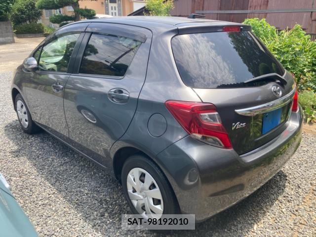 Toyota VITZ 2015-09 8317878-5