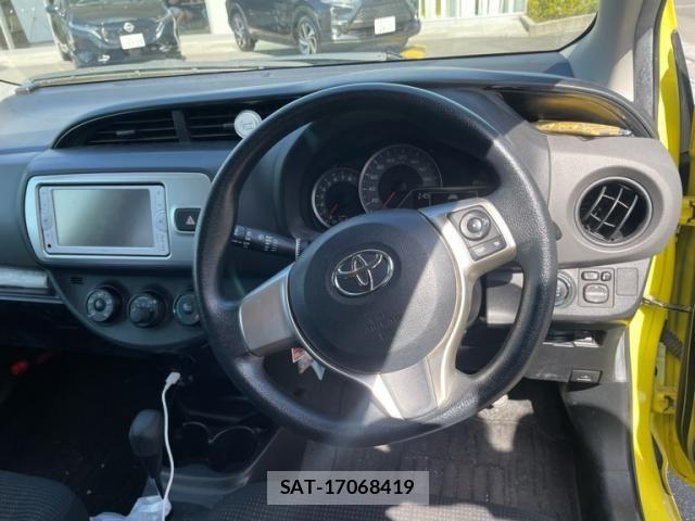 Toyota VITZ 2014-04 8317876-4