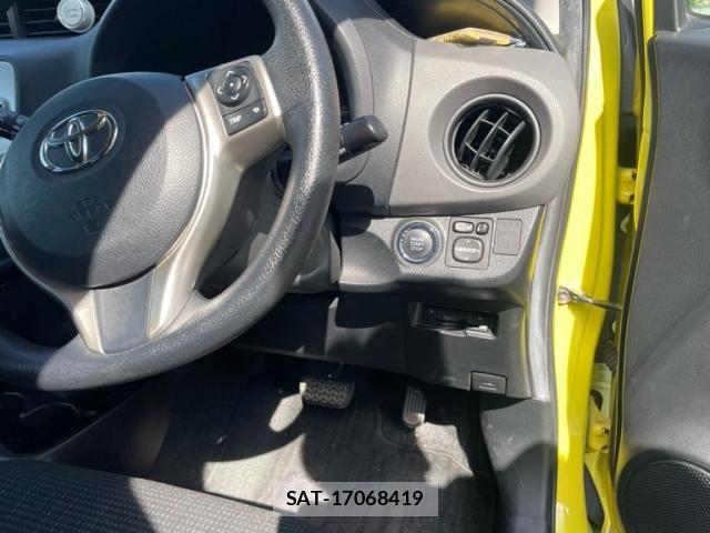 Toyota VITZ 2014-04 8317876-5