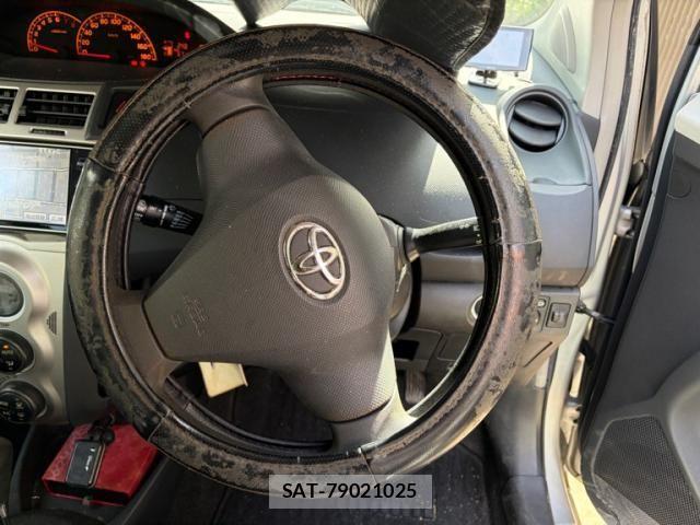 Toyota VITZ 2009-11 8317877-9