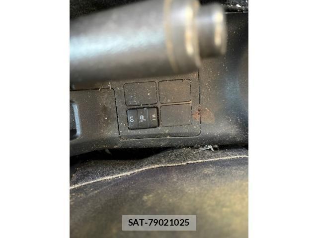 Toyota VITZ 2009-11 8317877-18