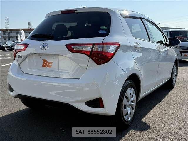 Toyota VITZ 2017-07 8317872-14