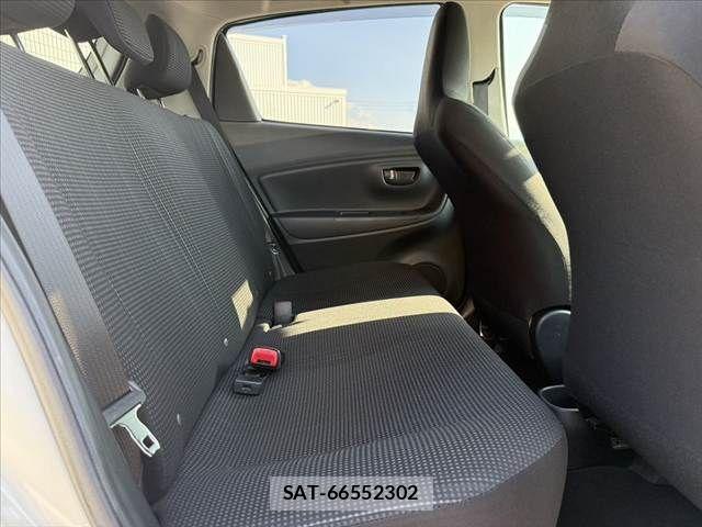 Toyota VITZ 2017-07 8317872-17
