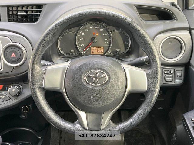 Toyota VITZ 2014-04 8338379-10