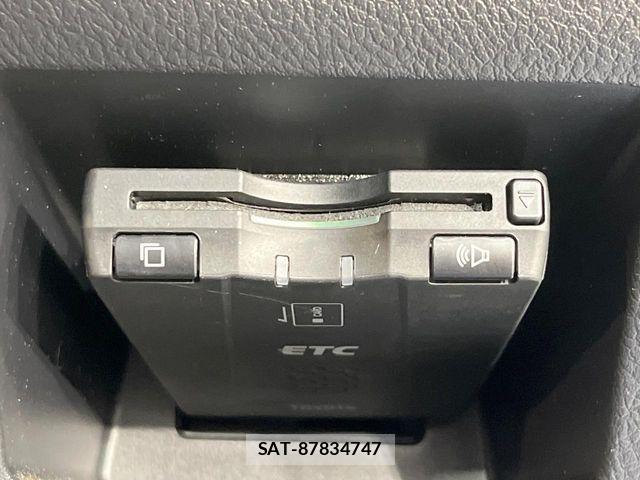 Toyota VITZ 2014-04 8338379-3