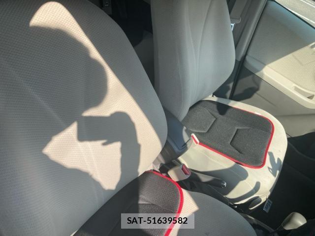 Toyota VITZ 2010-03 8338384-12
