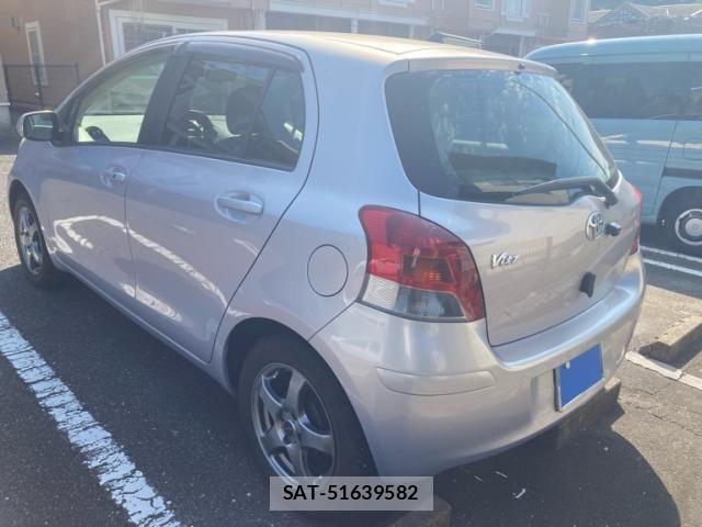Toyota VITZ 2010-03 8338384-2