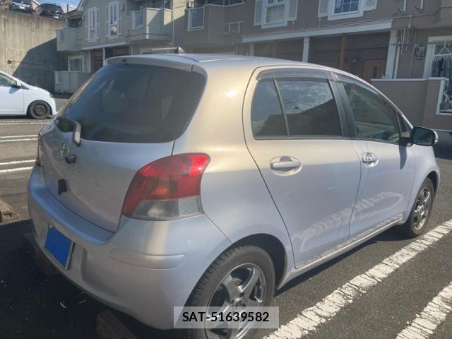 Toyota VITZ 2010-03 8338384-3