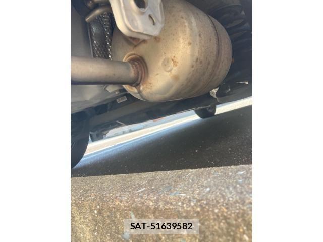Toyota VITZ 2010-03 8338384-8