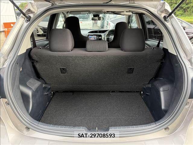 Toyota VITZ 2017-04 8338380-10
