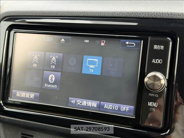 Toyota VITZ 2017-04 8338380-11