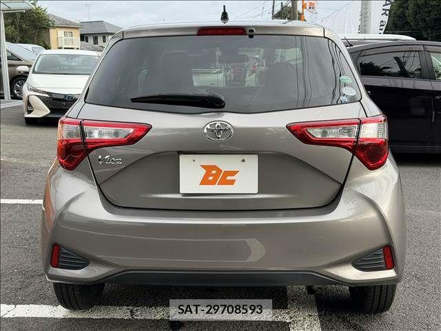 Toyota VITZ 2017-04 8338380-22