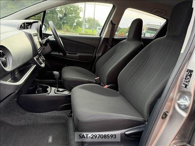 Toyota VITZ 2017-04 8338380-24
