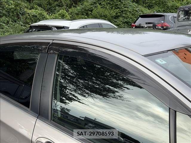 Toyota VITZ 2017-04 8338380-29