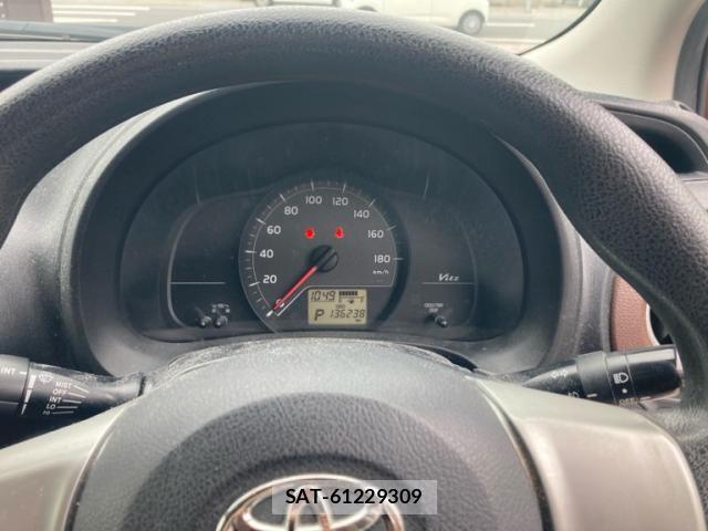 Toyota VITZ 2011-12 8338385-13