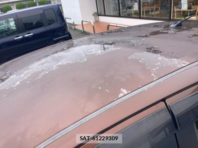 Toyota VITZ 2011-12 8338385-6