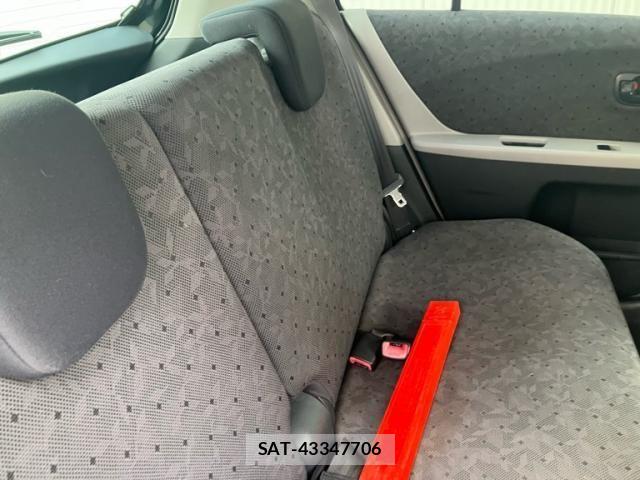 Toyota VITZ 2010-05 8338383-9