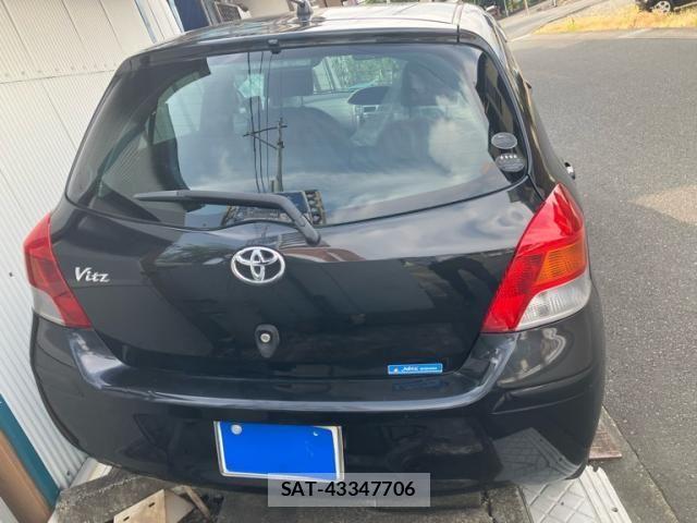 Toyota VITZ 2010-05 8338383-6