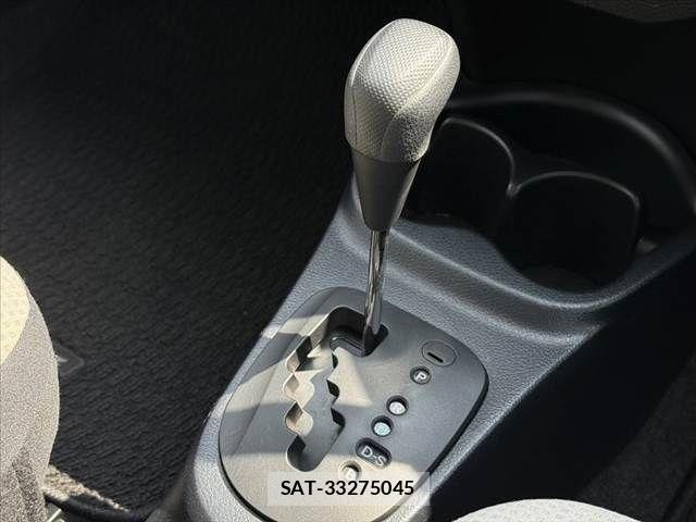 Toyota VITZ 2014-09 8334992-27