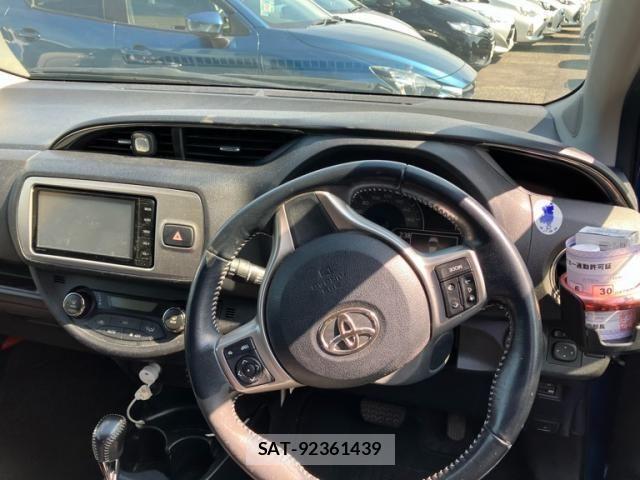 Toyota VITZ 2014-11 8338381-16