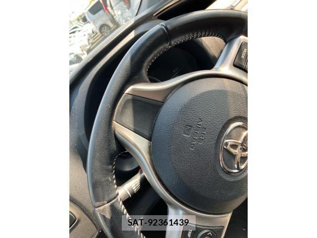 Toyota VITZ 2014-11 8338381-17