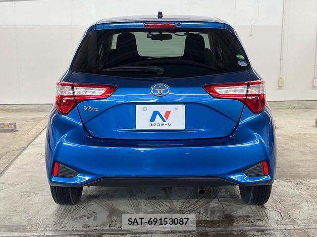 Toyota VITZ 2017-11 8338377-19