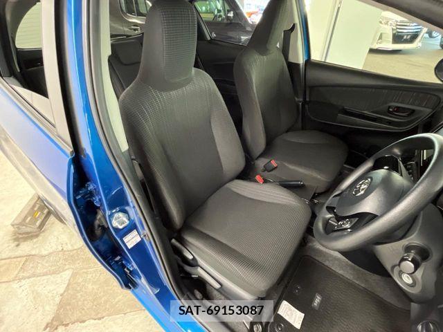 Toyota VITZ 2017-11 8338377-7