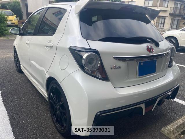 Toyota VITZ 2014-07 8335055-3