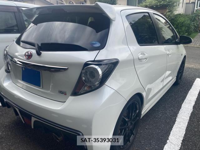 Toyota VITZ 2014-07 8335055-4
