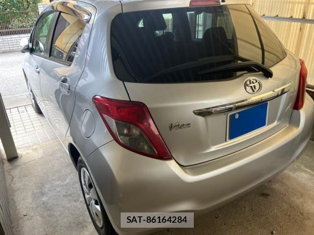 Toyota VITZ 2014-04 8355855-1