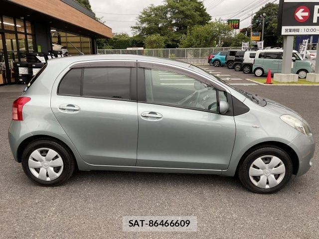 Toyota VITZ 2007-08 8355856-6