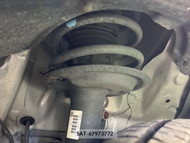 Toyota VITZ 2018-07 8355854-19